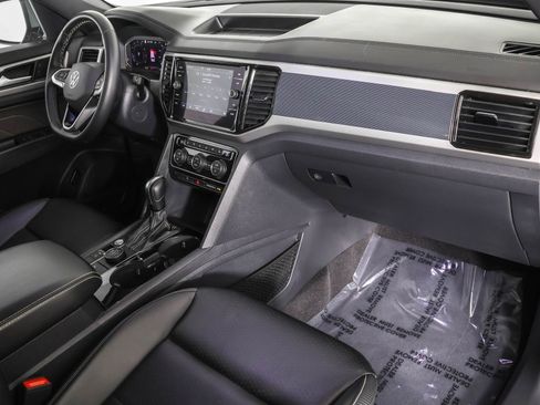 Used 2022 Volkswagen Atlas Cross Sport SEL image 46