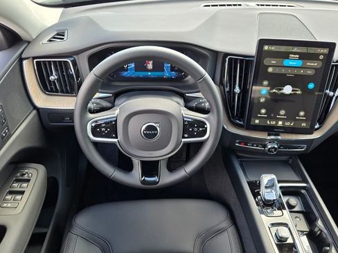 New 2026 Volvo XC60 B5 Core image 15