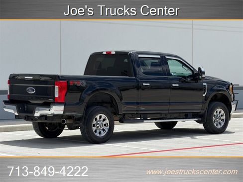 Used 2017 Ford F350 XLT w/ XLT Premium Package AWD/4WD image 8