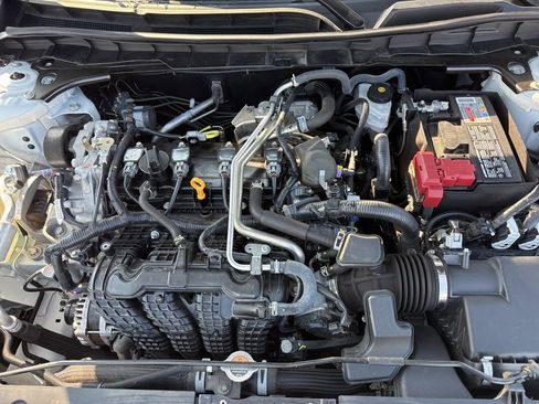 Used 2025 Nissan Altima 2.5 SV image 31