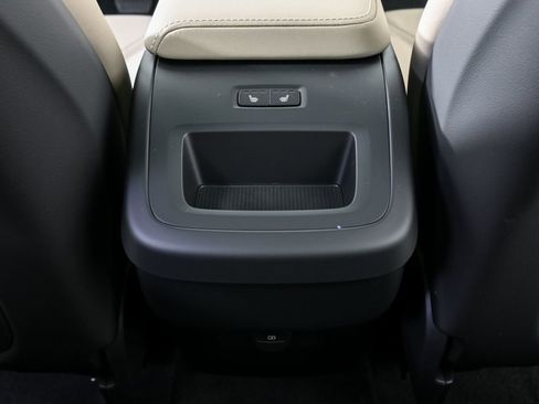 New 2026 Volvo XC60 B5 Plus w/ Climate Package image 20