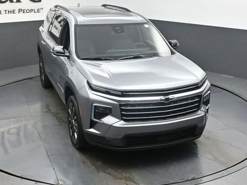 New 2026 Chevrolet Traverse LT w/ Sun and Wheel Package FWD image 26