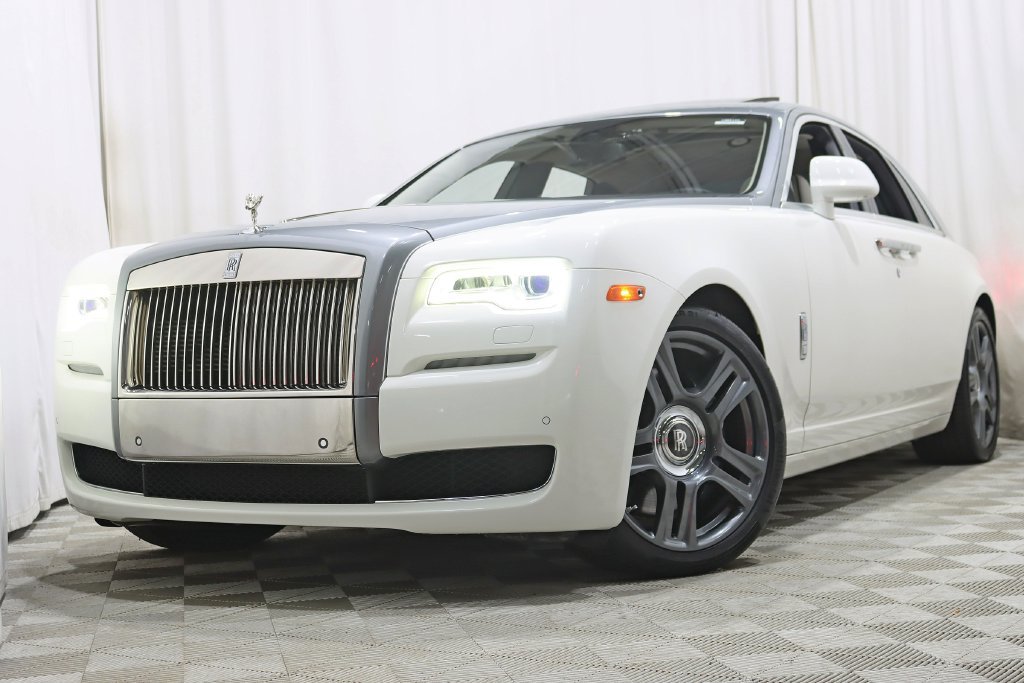 Used 2016 Rolls-Royce Ghost RWD image 6
