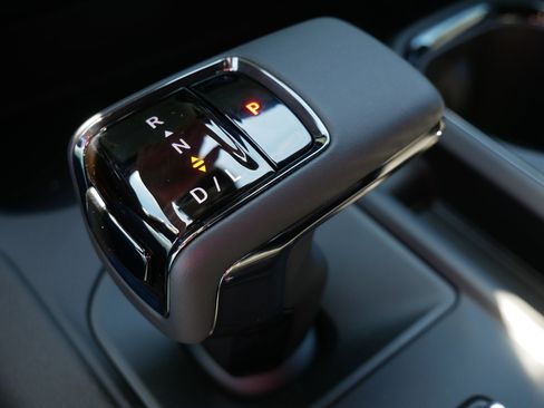 New 2026 GMC Sierra 1500 AT4 w/ Technology Package image 9