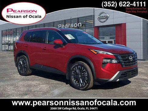 Certified 2025 Nissan Rogue SL w/ Tech Package FWD image 1