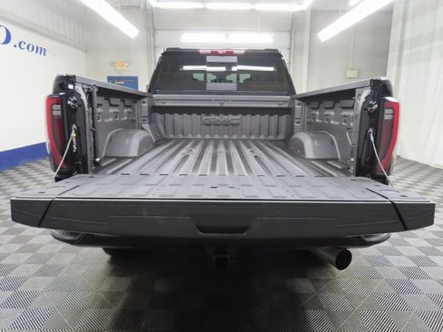 Used 2025 GMC Sierra 2500 AT4 w/ AT4 Premium Plus Package image 44