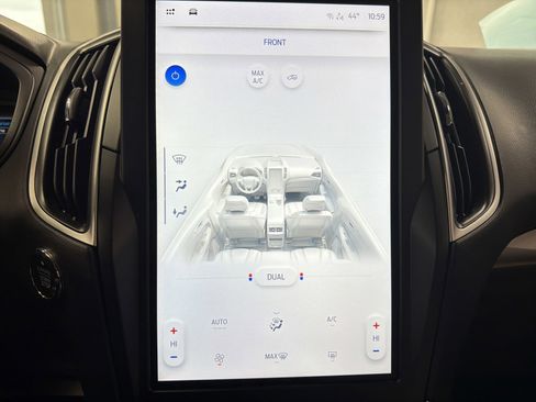 Used 2024 Ford Edge SE image 23