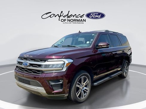 Used 2024 Ford Expedition XLT RWD image 1
