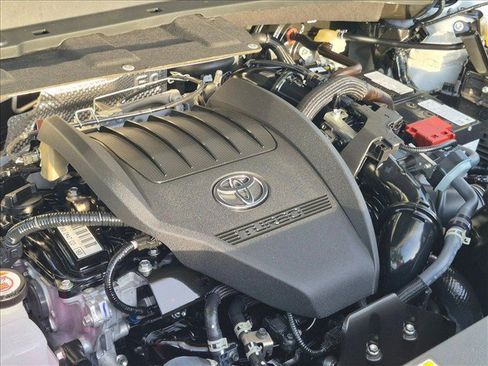 Used 2025 Toyota Grand Highlander AWD image 22