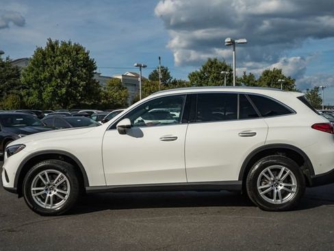 Used 2023 Mercedes-Benz GLC 300 4MATIC image 4