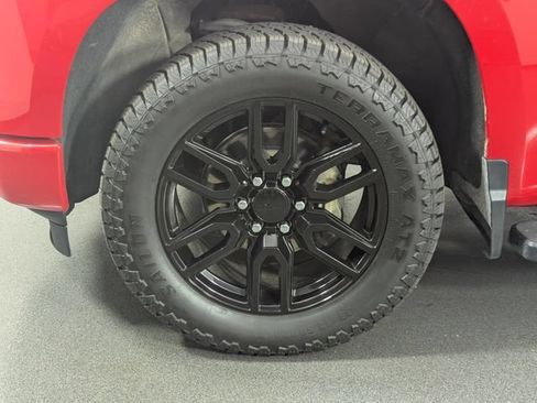 Used 2023 Chevrolet Silverado 1500 Custom AWD/4WD image 10