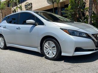 Used 2022 Nissan Leaf S image 1