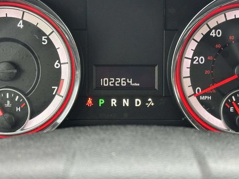 Used 2016 Dodge Grand Caravan American Value Package image 24