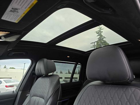 Used 2023 BMW ALPINA XB7 AWD/4WD image 23