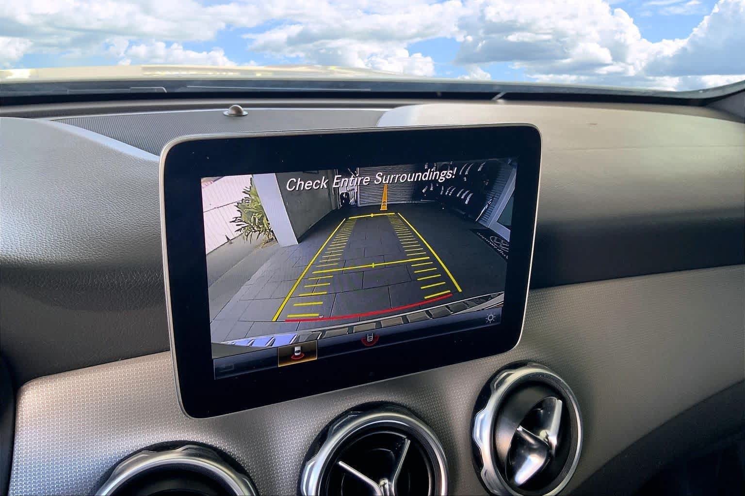 Used 2019 Mercedes-Benz GLA 250 4MATIC image 26