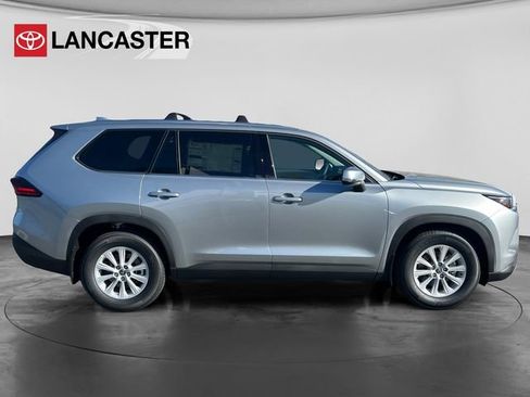 New 2026 Toyota Grand Highlander XLE image 8