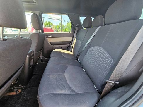 Used 2010 Mercury Mariner 2WD image 4