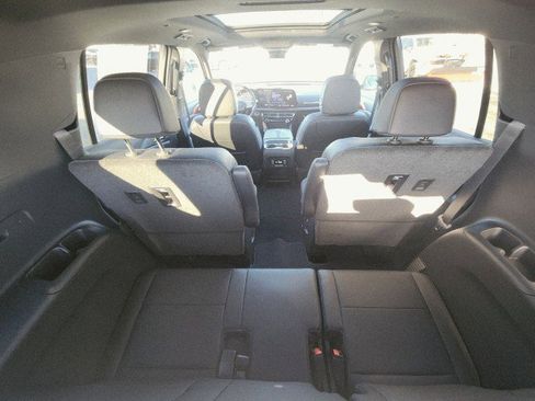 New 2026 Chevrolet Traverse RS image 20