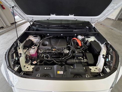 Used 2025 Toyota RAV4 LE image 36