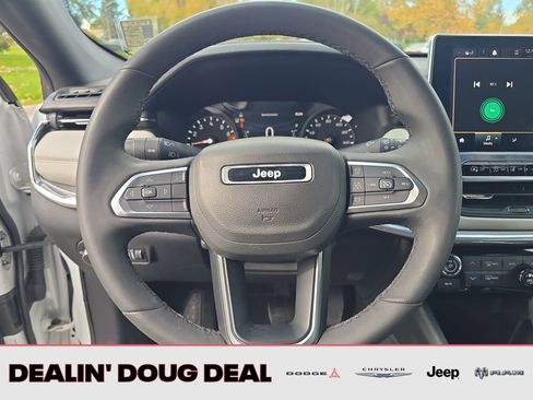 Used 2023 Jeep Compass Limited AWD/4WD image 15