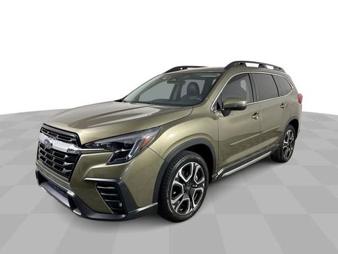 Used 2023 Subaru Ascent Limited image 4