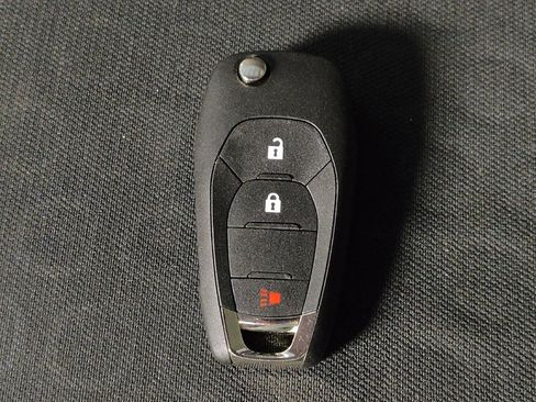 Used 2021 Chevrolet Trax LS w/ Tint and Cruise Package FWD image 32