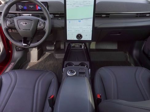 Used 2023 Ford Mustang Mach-E Premium image 21