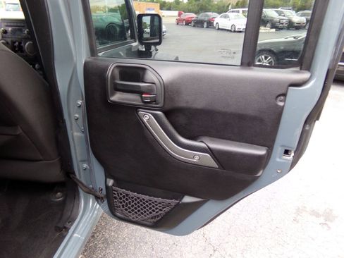 Used 2015 Jeep Wrangler Unlimited Sport w/ Quick Order Package 24S AWD/4WD image 24