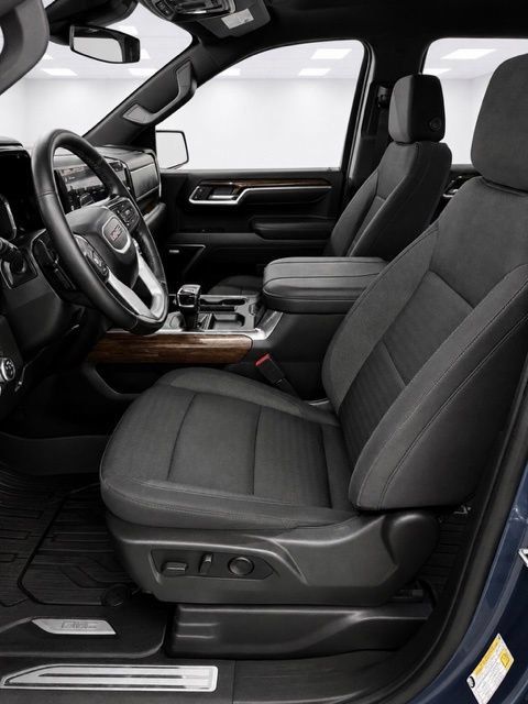 Used 2026 GMC Sierra 1500 Elevation w/ Preferred Package AWD/4WD image 16