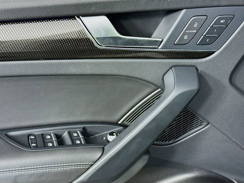 Used 2022 Audi SQ5 Prestige image 19