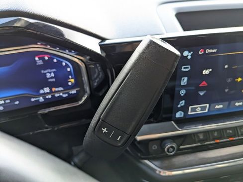 Used 2024 Chevrolet Silverado 2500 LTZ w/ LTZ Plus Package image 60