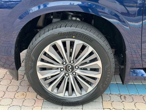 Used 2026 INFINITI QX80 Luxe w/ Exterior Package RWD image 11
