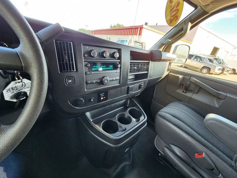 Used 2023 GMC Savana 2500 w/ Driver Convenience Package image 31
