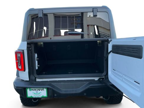 Used 2024 Ford Bronco Badlands image 17
