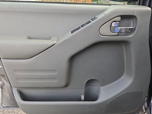 Used 2019 Nissan Frontier SV image 22