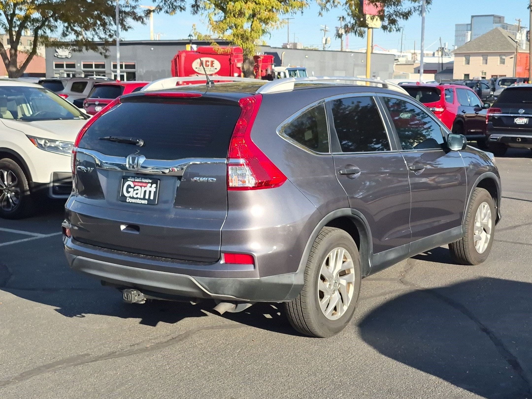Used 2015 Honda CR-V LX image 3