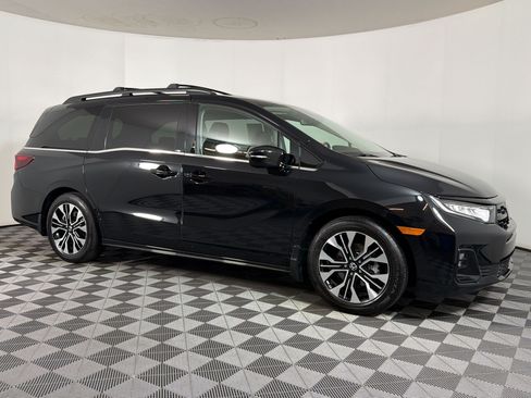 Used 2025 Honda Odyssey Elite image 6