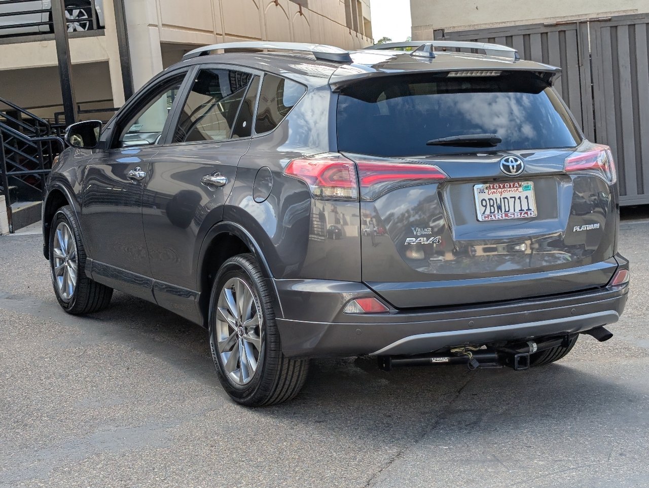 Used 2017 Toyota RAV4 Platinum FWD image 12