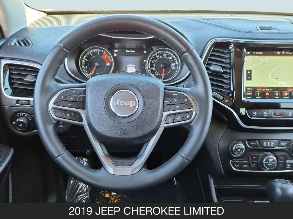 Used 2019 Jeep Cherokee Limited w/ Technology Group FWD image 9