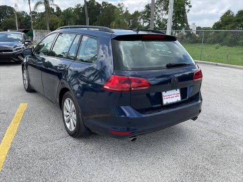 Used 2017 Volkswagen Golf S AWD/4WD image 4