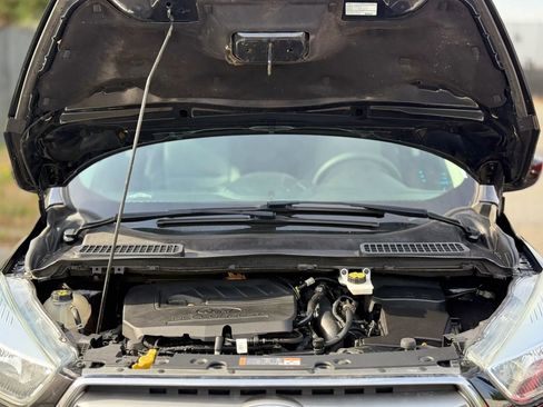 Used 2017 Ford Escape SE AWD/4WD image 28