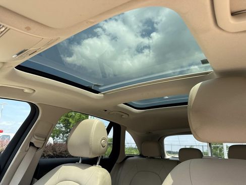 Used 2022 Mercedes-Benz GLC 300 image 22