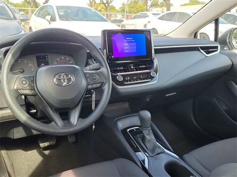 Used 2025 Toyota Corolla LE image 8