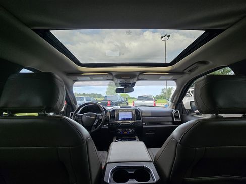 Used 2020 Ford Expedition Limited w/ Cargo Package image 31