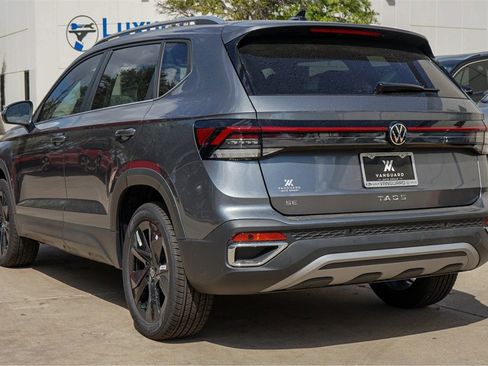 New 2025 Volkswagen Taos SE image 6