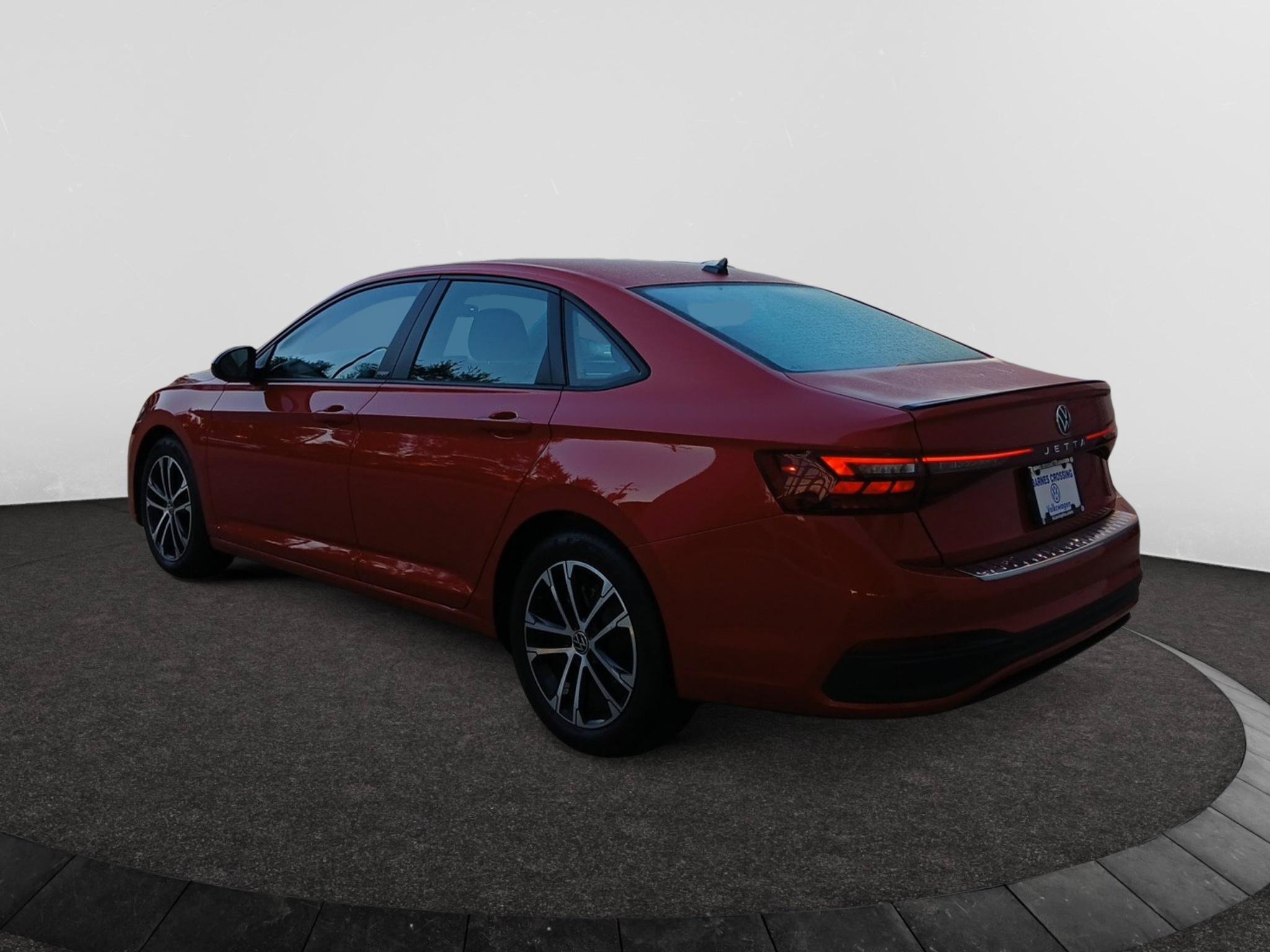 Used 2026 Volkswagen Jetta Sport FWD image 5