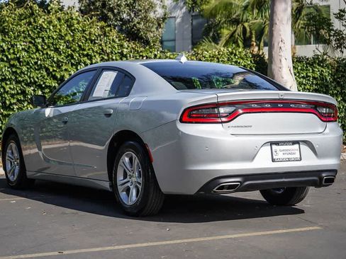 Used 2023 Dodge Charger SXT RWD image 4