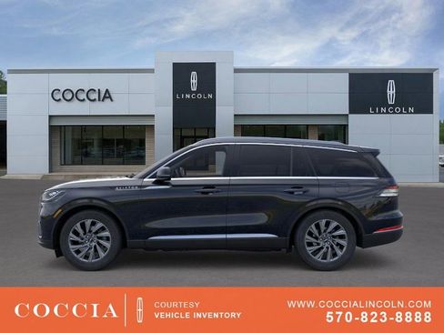 New 2026 Lincoln Aviator AWD image 3