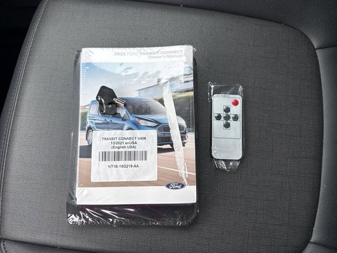 Used 2022 Ford Transit Connect XL image 20