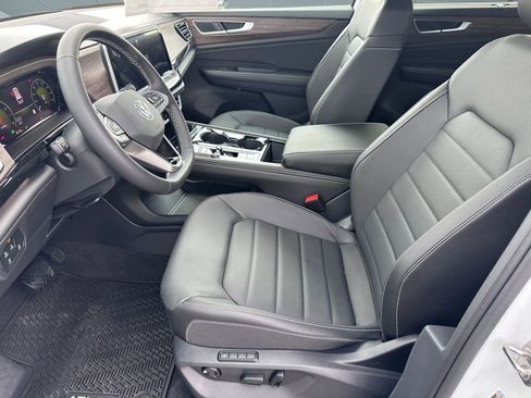 New 2026 Volkswagen Atlas SEL image 5